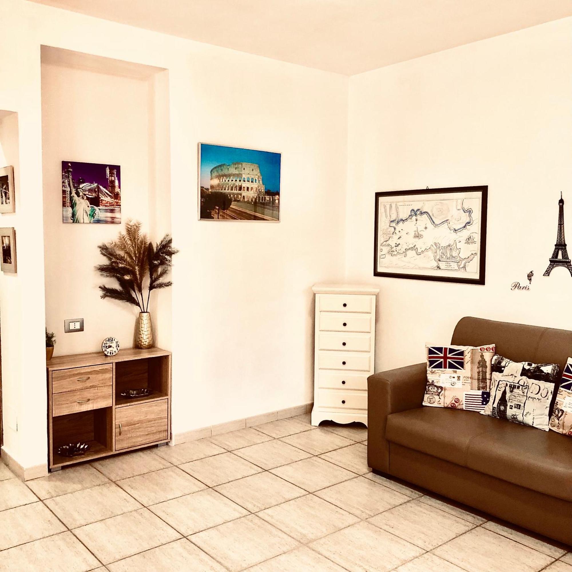 La Maison De Famille Appartamento Indipendente Con Cucina E Lavatrice Olbia Exterior foto